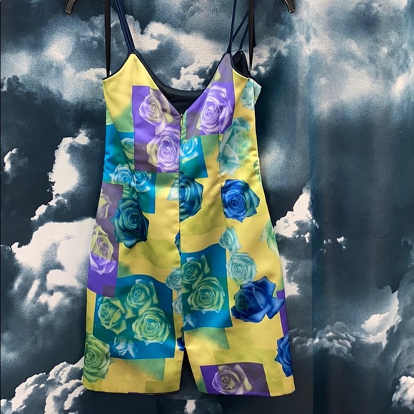 JS Collection Dress With A Shaw Look At Pictures - Picture 4 of 8